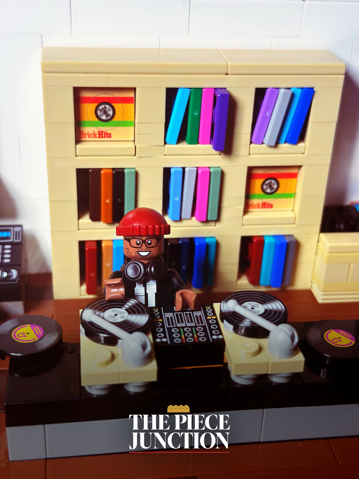 The Piece Junction (LEGO SET) – DJ Set & Record Collection PRE-ORDER