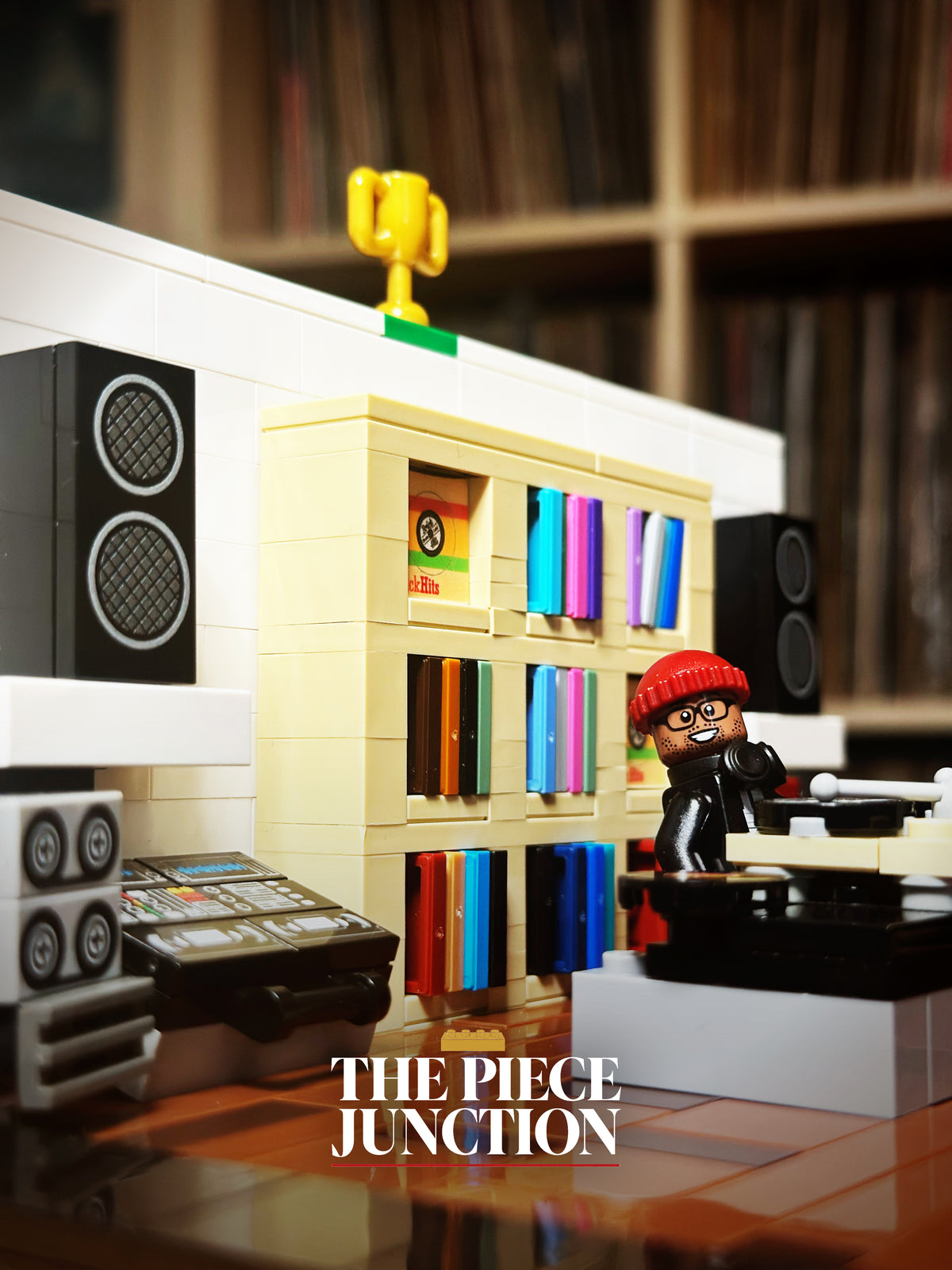 The Piece Junction (LEGO SET) – DJ Set & Record Collection PRE-ORDER